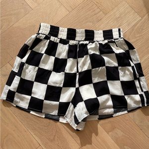 Checkered black and white shorts, sz small